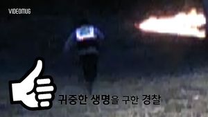 [비디오머그] '일촉즉발' 불길 속에 갇힌 93세 할머니 구조한 경찰