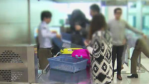 스마트폰 보조배터리 항공기 '부치는 짐' 금지