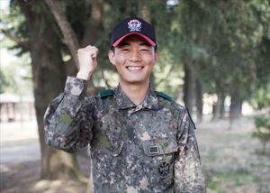 '묻지마' 폭행당하는 여성 구한 육군훈련소 분대장