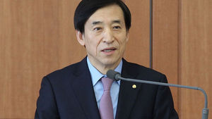 [CEO취재파일] 임기 반환점 돈 이주열 한은 총재, 알바트로스는 언제쯤