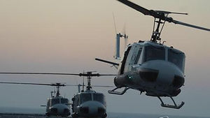 미국, 공군용 UH-1 헬기 대체 놓고 거센 논란