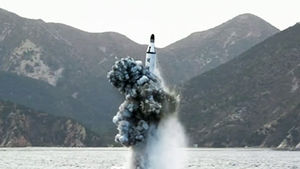 영국 전문가 "北, SLBM로 2차 핵 보복공격 능력 추구"