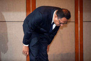 옥시 대표 "英 본사 대표해 사과&hellip;모든 책임 지겠다"