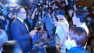 [비디오머그] 5년 만에 고개 숙인 옥시&hellip;피해자들 "면피용 사과" 분노