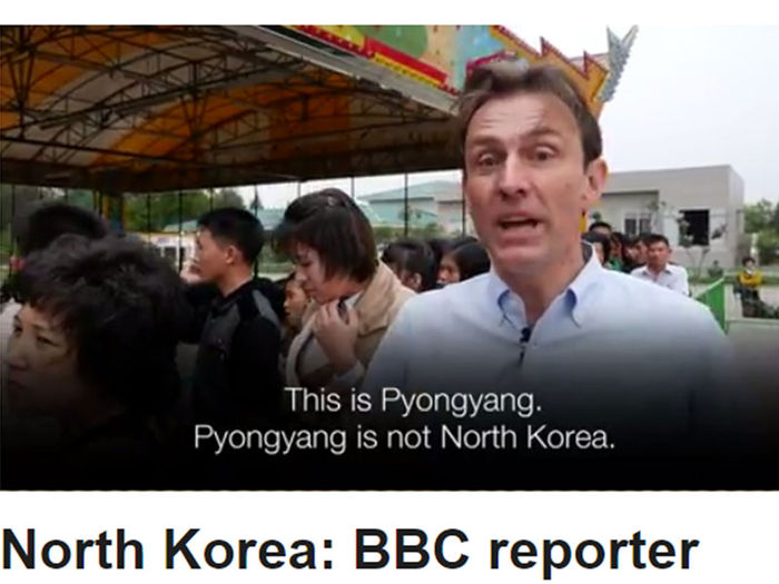 메인이미지  3 : 북한이 9일 '불경한 보도'를 이유로 추방한다고 밝힌 영국 BBC 방송의 루퍼트 윙필드-헤이스 기자의 보도 내용에 관심이 쏠리고 있다. BBC는 북한 지도부가 평양의 삶을 조명한 BBC 보도에 불만을 표했다고 보도했으나 북한 당국이 구체적으로 어떤 보도가 김정은 국방위원회 제1위원장에 대한 불경으로 문제 삼았는지는 알려지지 않았다. 사진은 윙필드-헤이스 기자가 평양의 놀이공원을 찾아 리포팅을 하는 모습. (사진=BBC홈페이지 캡처)