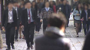 '20년 일했으니 30일 휴가 가세요'&hellip;지자체들 '마구 휴가' 논란