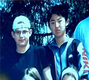 中 매체, 北 김정은 어린 시절 사진들 공개 '눈길'