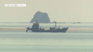 [자막뉴스] 한강까지 와서 '갯벌 산책'&hellip;中 어선 속수무책