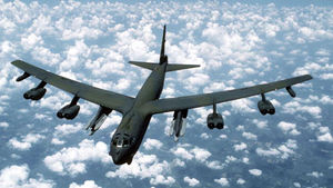 美 B-52 폭격기, 괌기지서 이륙 직후 추락