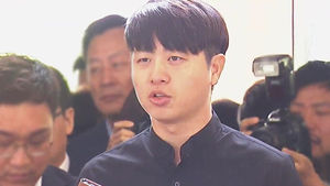 경찰, 유상무 9시간 조사&hellip;'성폭행 혐의 부인'