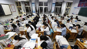 중국 대입시험 '가오카오' 앞두고 '짝퉁 대학 주의보'