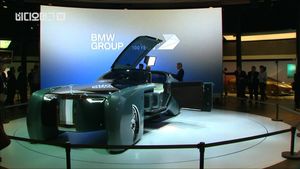 [비디오머그] 틀 깬 자동차?!&hellip;롤스로이스&middot;BMW '비전 넥스트 100' 공개