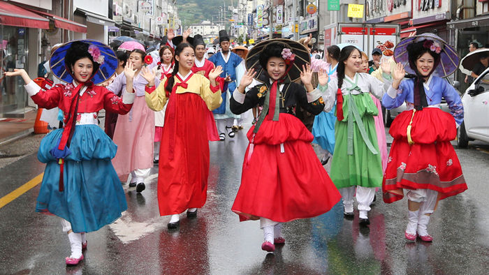 메인이미지  1 : 3일 오후 괴산군 괴산읍 문화체육센터 일원에서 '괴산 고추축제'가 열렸다. (사진=괴산군)