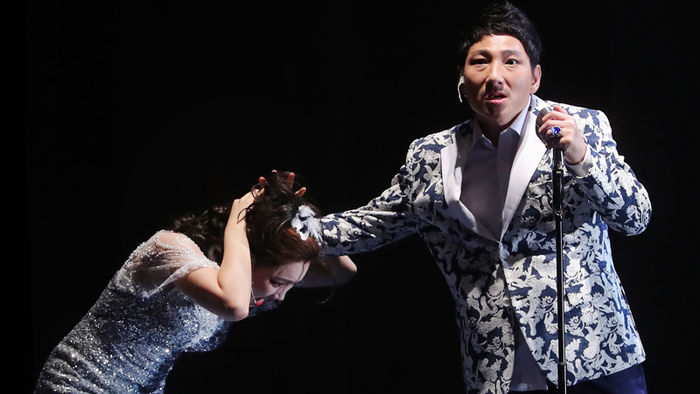 메인이미지  3 : 9일 오후 서울 용산구 국립중앙박물관 극장 용에서 열린 악극 '불효자는 웁니다' 프레스콜에서 출연 배우들이 주요 장면을 열연하고 있다. 