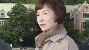 '최순실 딸 특혜입학 의혹' 이화여대 최경희 총장 사임
