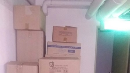 최순실 자택 가보니&hellip;지하에 8월까지 운영한 카페 물품 수북