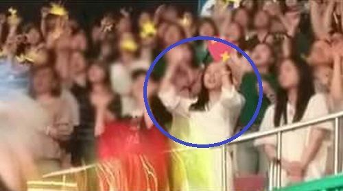 [SBS Star] Min Hyo-rin Spotted at TAEYANG's Concert