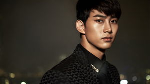 [SBS Star] 2PM Taecyeon Enlists to Military Today