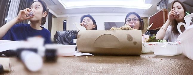 [SBS Star] Suzy Reveals Drinking Habit, 'I feel happy when I'm drunk