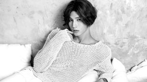 [SBS Star] U-KISS Kiseop Injured Due to Sudden Explosion On Set