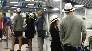 [SBS Star] RAIN and Kim Tae-hee Spotted at Rome for Their Babymoon