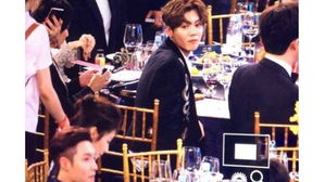 [SBS Star] EXO LAY and ex-Member LUHAN Reunited at a Charity Gala