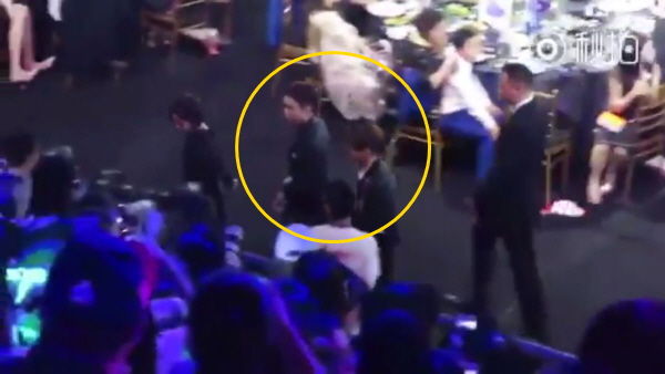 EXO LAY and ex-Member LUHAN Reunited at a Charity Gala