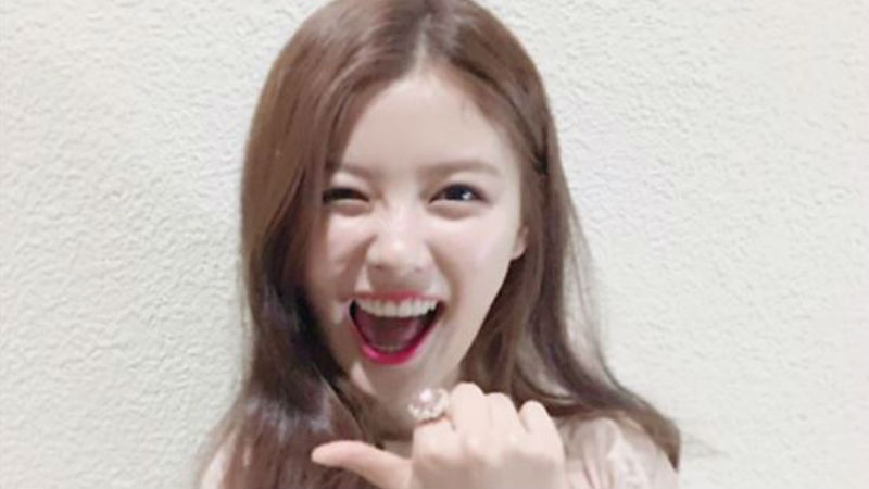 [SBS Star] Kim Yoo Jung Renews Contract with sidusHQ