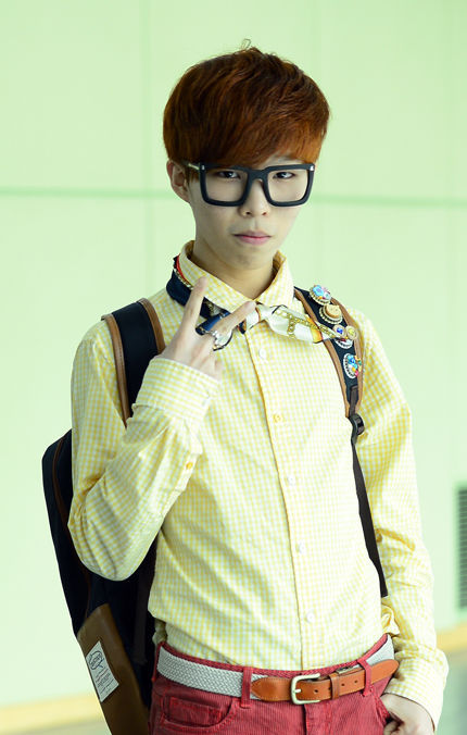 [SBS Star] AKMU's Lee Chan Hyuk to Enlist into the Marine Corps