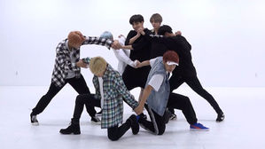 [SBS Star] VIDEO: BTS Unveils 'DNA' Dance Practice Video