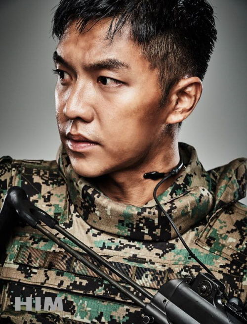 Lee Seung Gi's Military Pictorial Released Ahead of His Discharge