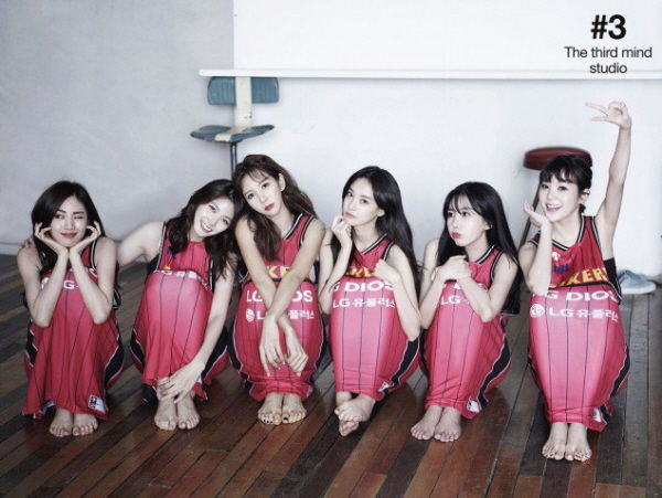 After School Reunited! Members Gathered for Jung Ah's Wedding Pictorial