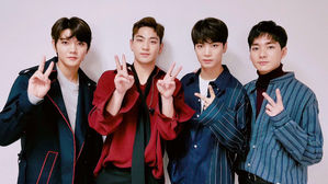 [SBS Star] NU'EST W's Remarkable Comeback; Reached 200,000 Album Sales in 1st Week