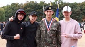 [SBS Star] Members of 2PM Made a Surprise Visit to Taecyeon's Military Ceremony!