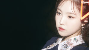[SBS Star] Apink Son Naeun Receives Bomb Threat; Interpol Under Investigation