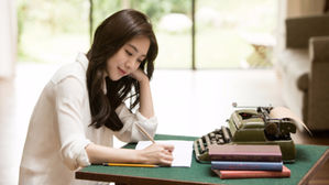 [SBS Star] AOA Min A to Publish an Essay 'Stars Don't Lose Their Way at Night'
