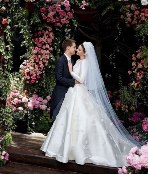 [SBS Star] Song Hye-kyo's Custom-made Exquisite Wedding Dress