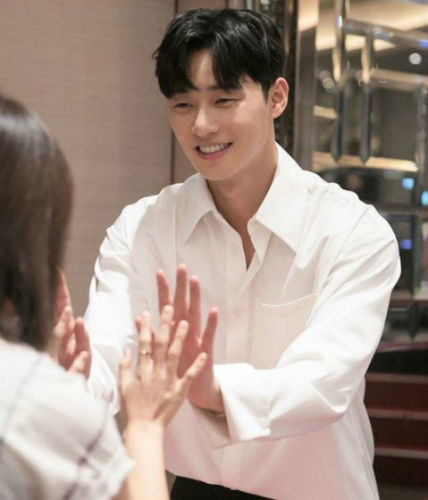 [SBS Star] Will Park Seo Joon Joins 'Youn's Kitchen Season 2'?