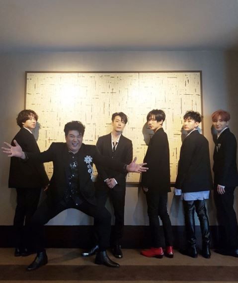 [SBS Star] Super Junior will Sell 'Black Padded Coats' on TV as Promised!