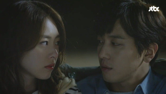 [SBS Star] Jung Yong Hwa Opens-up About Deep Kissing with Lee Yeon Hee