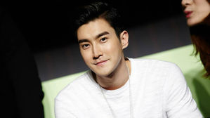 [SBS Star] Choi Siwon will Join Super Junior's December Concert!