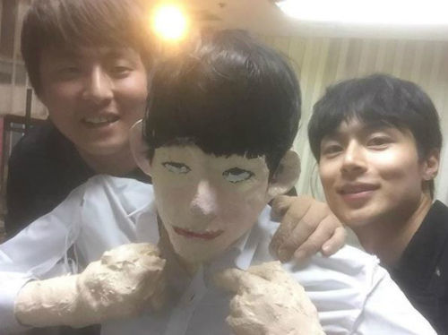 [SBS Star] 'Good Looking Art Student' Kim Chung Jae Spotted at SM Ent.Party