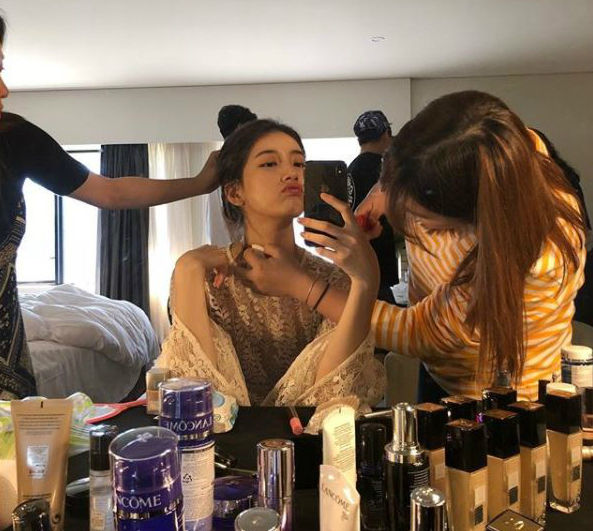 [SBS Star] Suzy Flaunts Youthful Yet Mature Alluring Look of a Woman