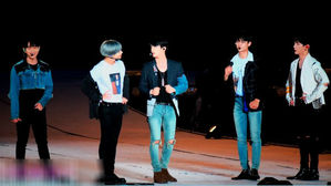 [SBS Star] VIDEO: SHINee's Last Concert Together