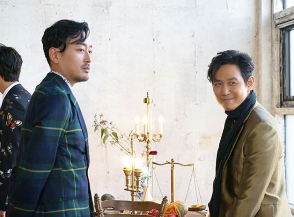 [SBS Star] Jung Woo Sung Steps Down from CEO, Now Director