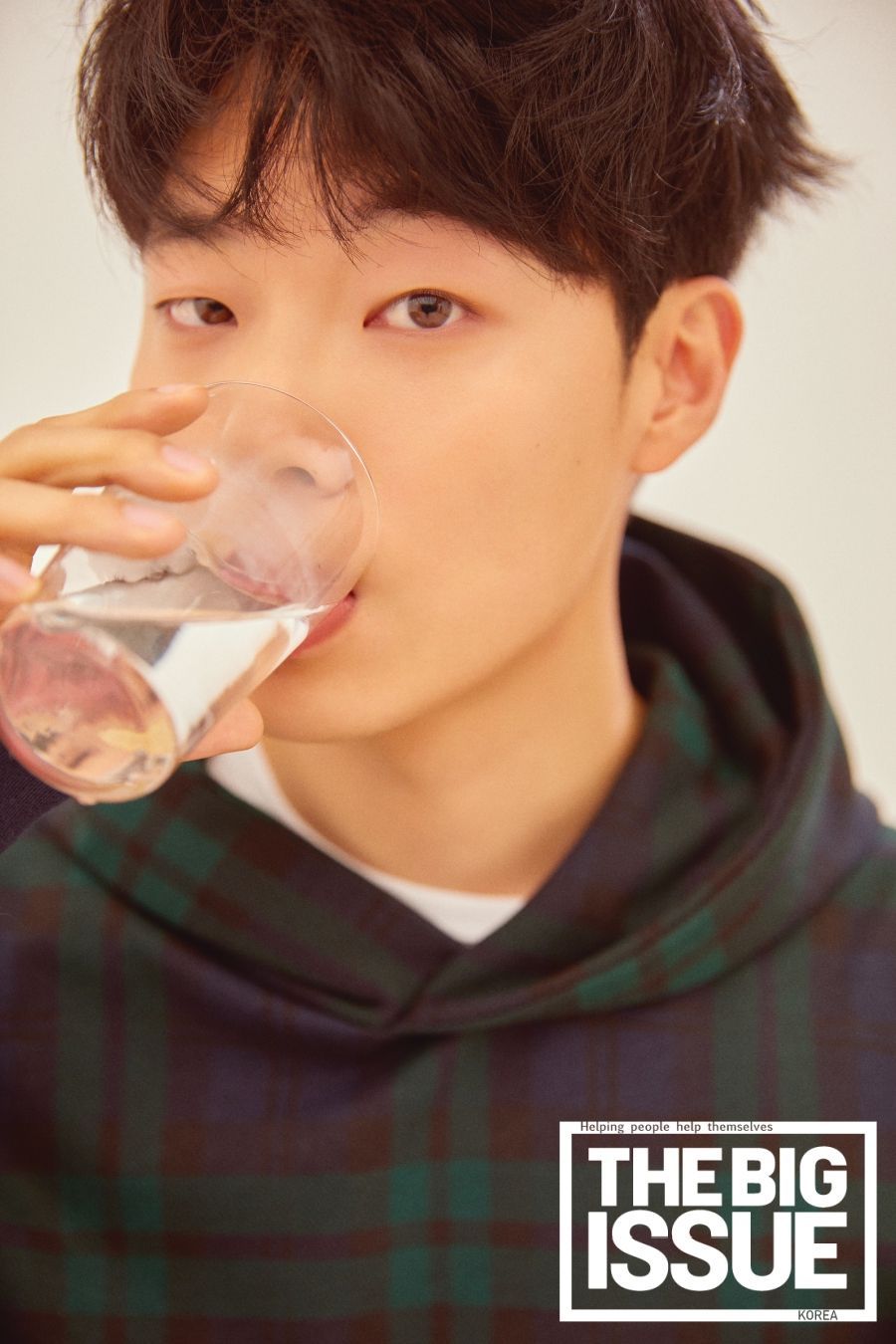 [SBS Star] Ryu Jun Yeol Helps Homeless Individuals, 'Kindness Should Become a Habit