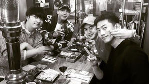 [SBS Star] 2PM Members Celebrating the New Year Together!