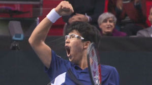 '세계 4위' 꺾고 첫 16강&hellip;한국 테니스 새 역사 쓴 '정현'