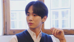 [SBS Star] SHINee's KEY Leaves Messages to His Fans on a Groupchat