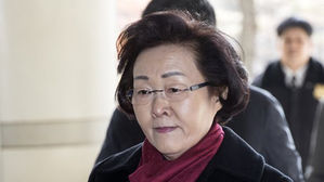 '문 대통령 비방' 신연희 전 강남구청장 2심 벌금 1천만 원으로 늘어